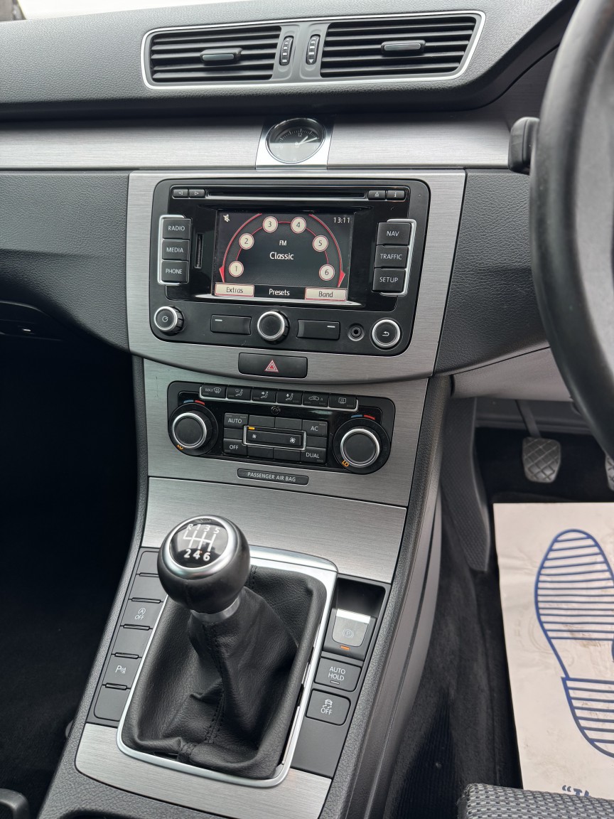 Used Volkswagen Passat 2011 for sale - 77453170: Photo 11