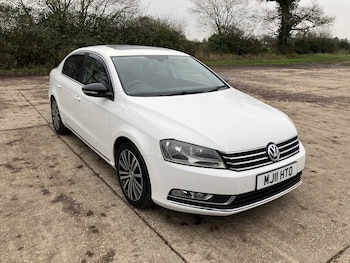 Used Volkswagen Passat 2011 for sale - 77453170: Photo