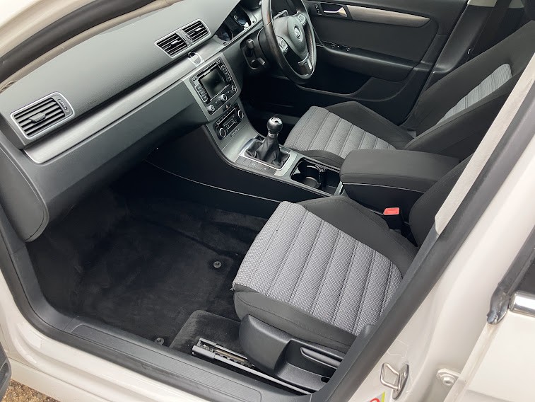 Used Volkswagen Passat 2011 for sale - 77453170: Photo 21