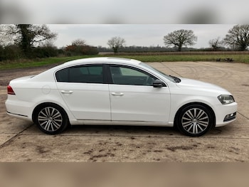 Used Volkswagen Passat 2011 for sale - 77453170: Photo