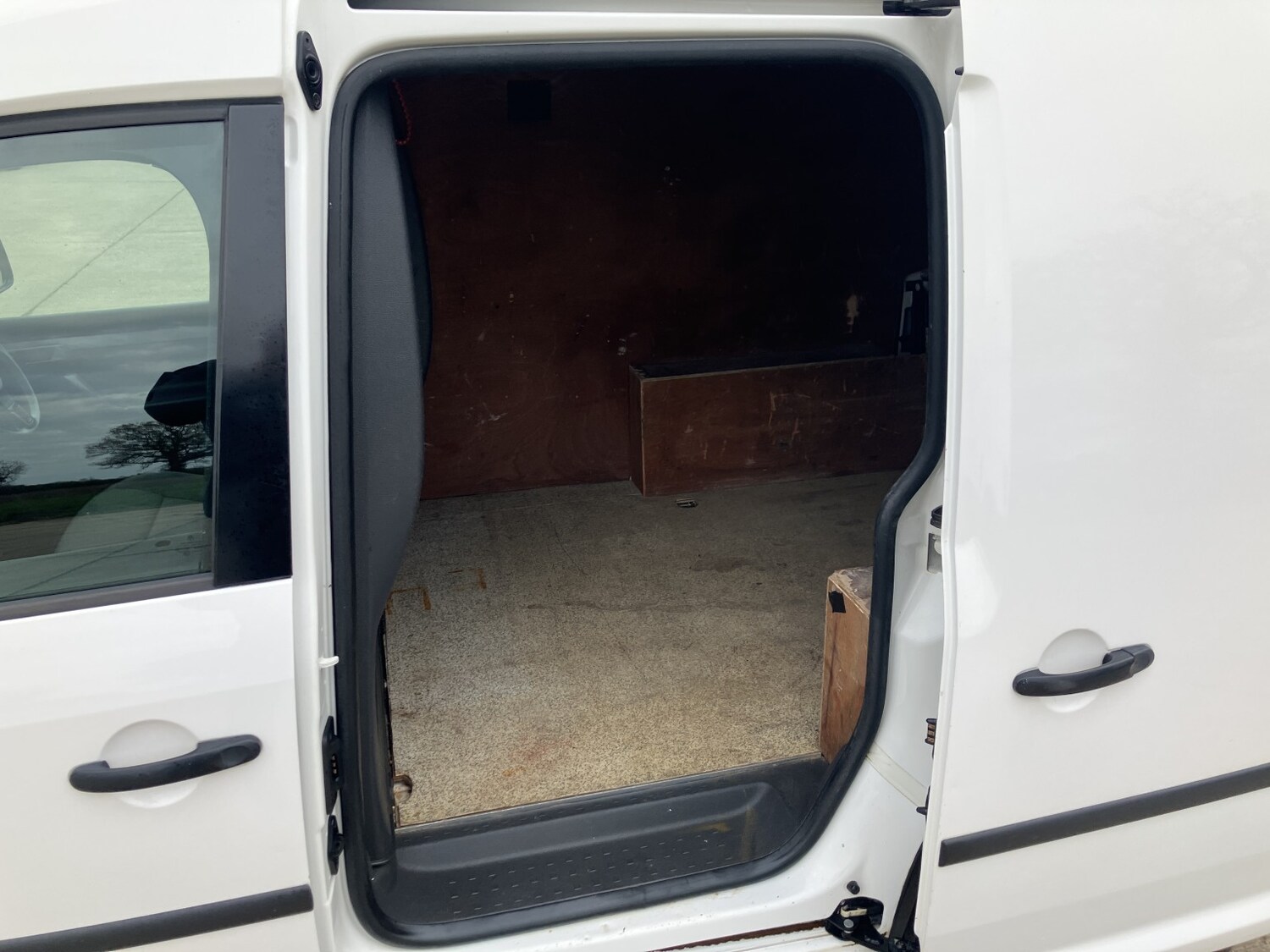 Used Volkswagen Caddy 2014 for sale - 78098246: Photo 8