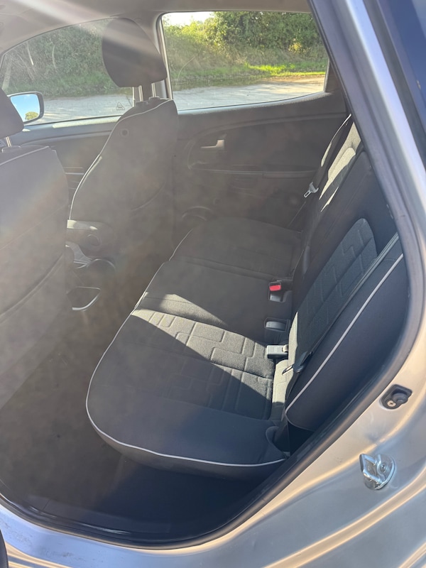 Used Kia Venga 2012 for sale - 76170456: Photo 8