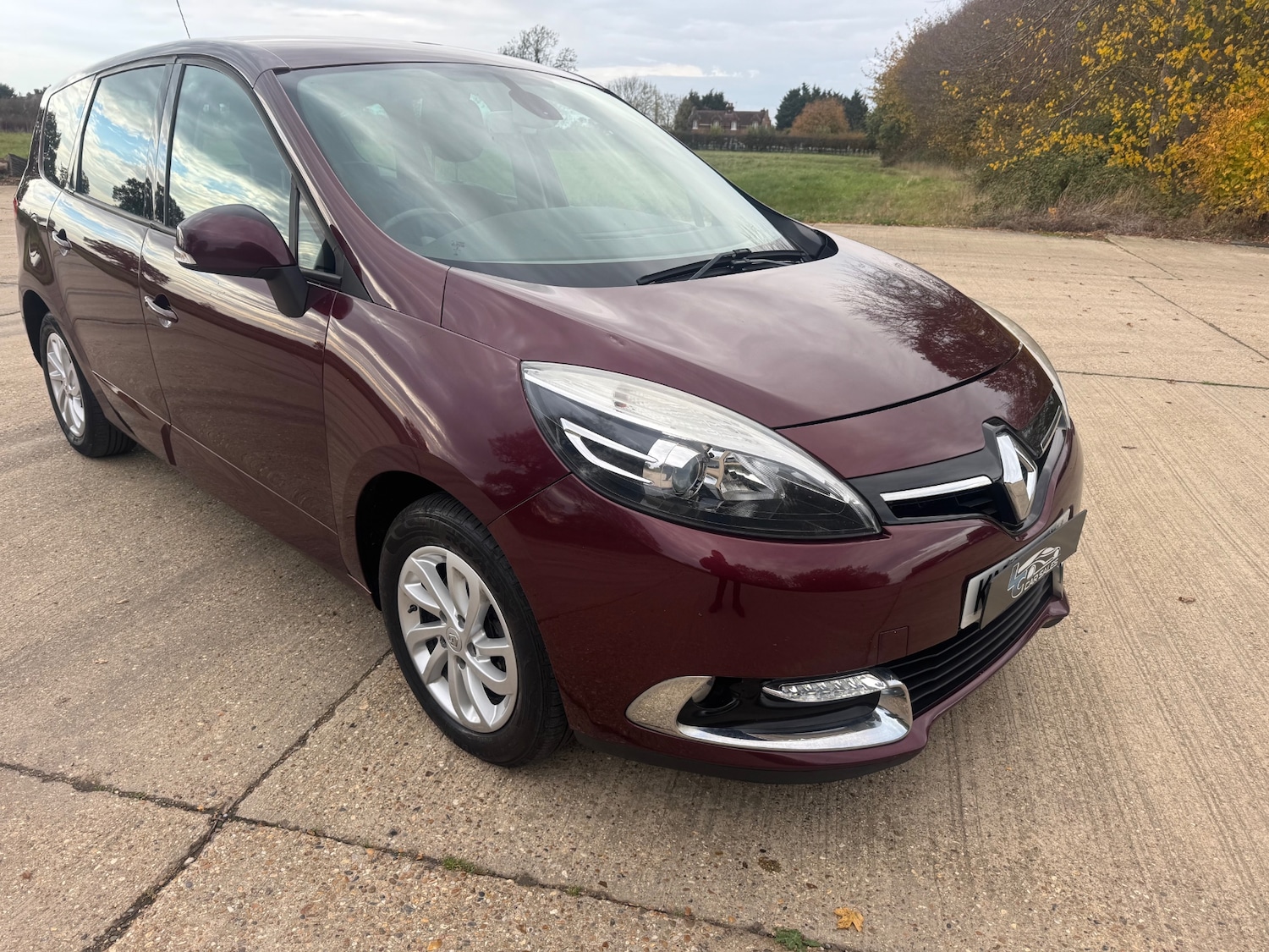 Used Renault Grand Scenic 2014 for sale - 76478280: Photo 1