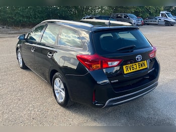 Used Toyota Auris 2013 for sale - 79668348: Photo