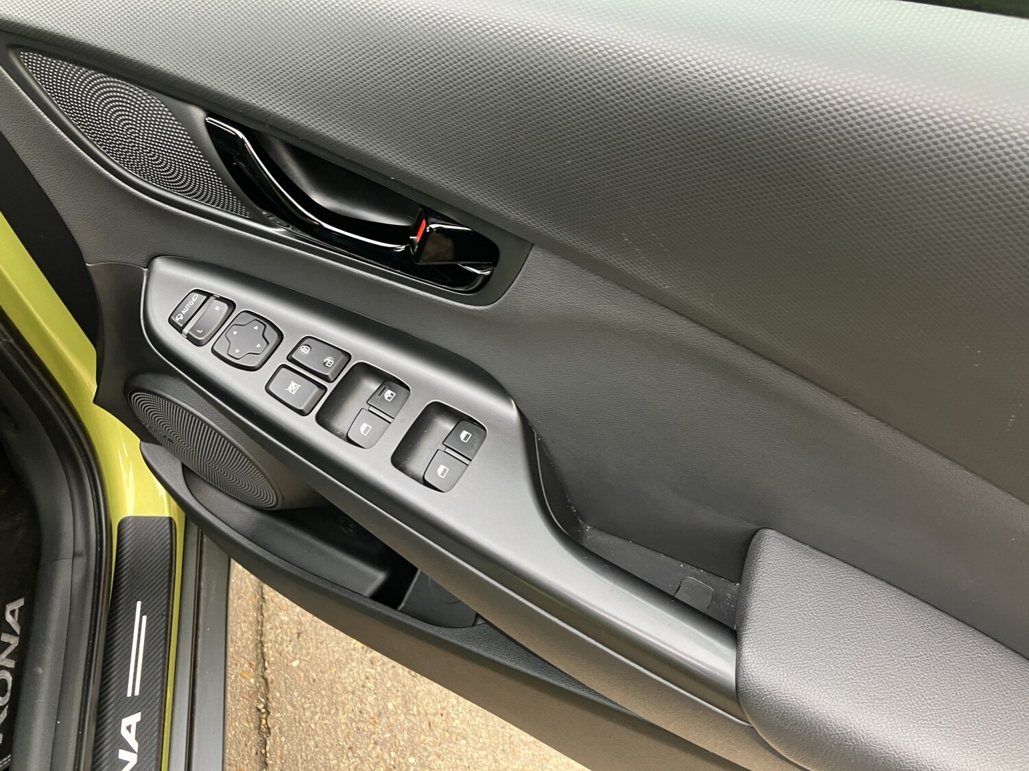 Used Hyundai KONA 2018 for sale - 77681732: Photo 24