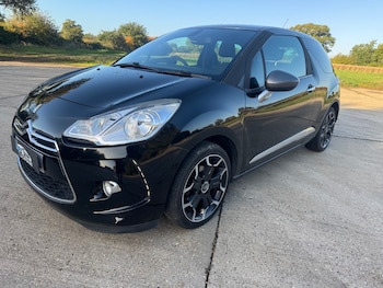 Used Citroen DS3 2014 for sale - 76170410: Photo 2