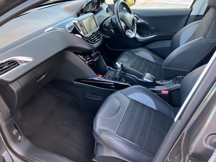 Used Peugeot 2008 2018 for sale - 76799136: Photo 15