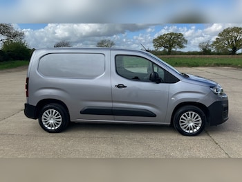 Used Citroen Berlingo 2020 for sale - 78229117: Photo