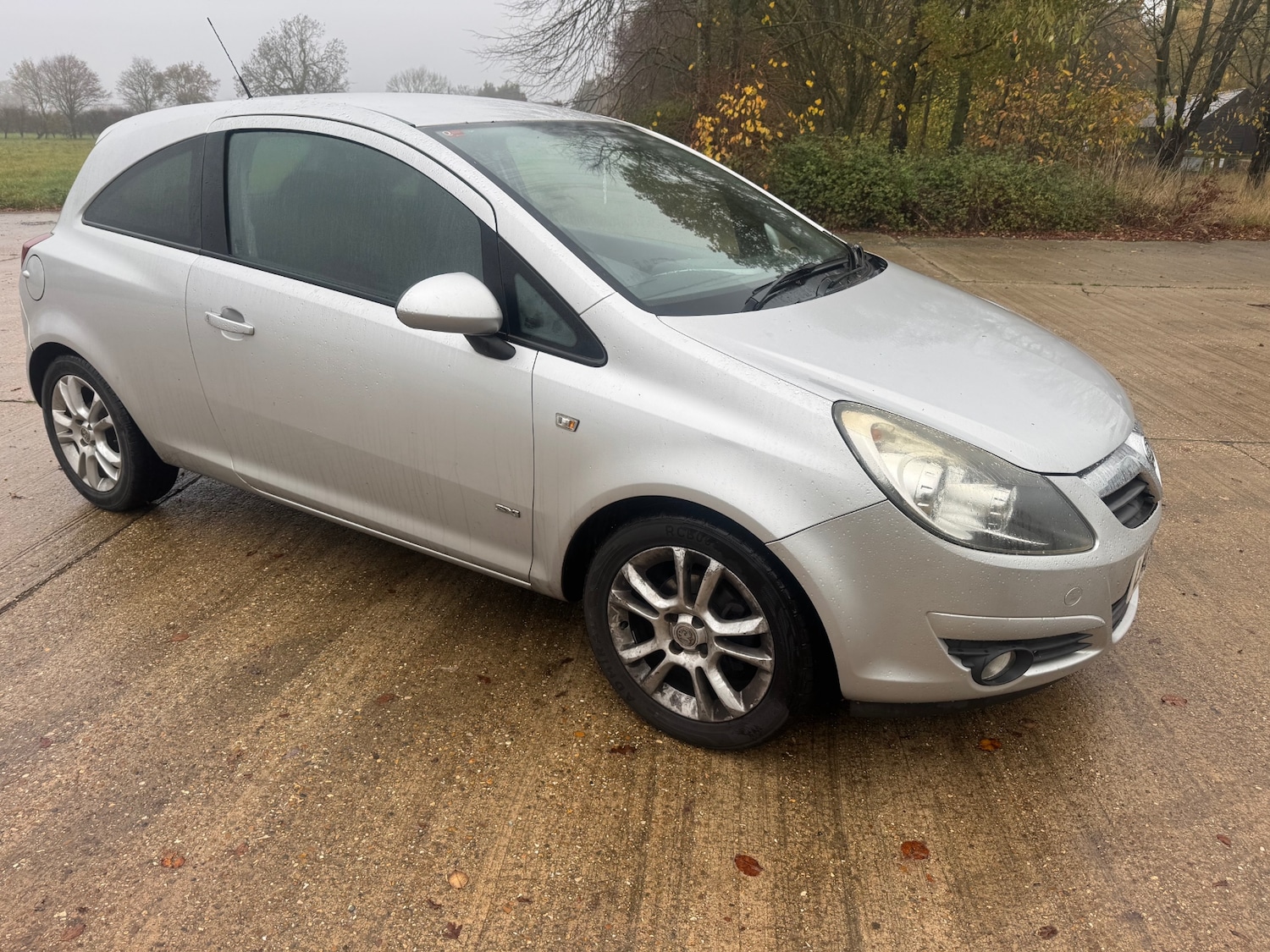 Used Vauxhall Corsa 2009 for sale - 76588262: Photo 1
