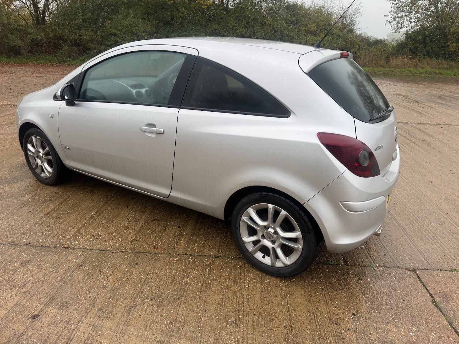 Used Vauxhall Corsa 2009 for sale - 76588262: Photo 3