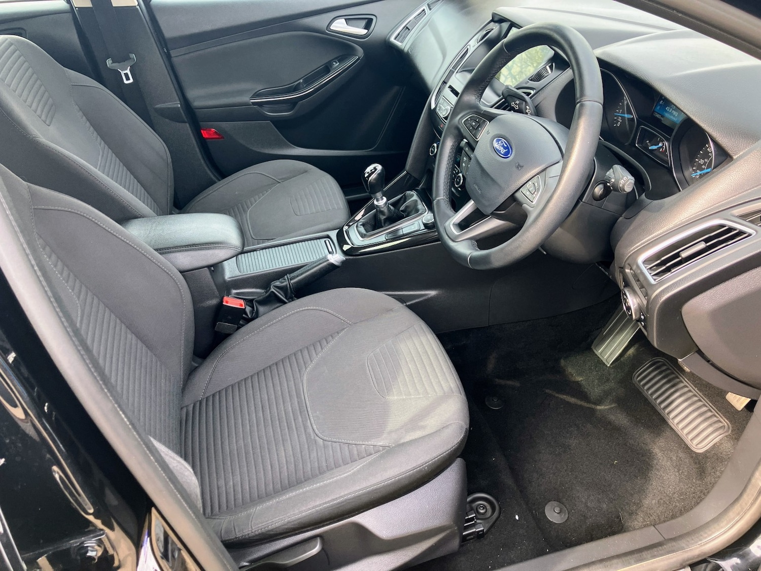 Used Ford Focus 2017 for sale - 77991694: Photo 26