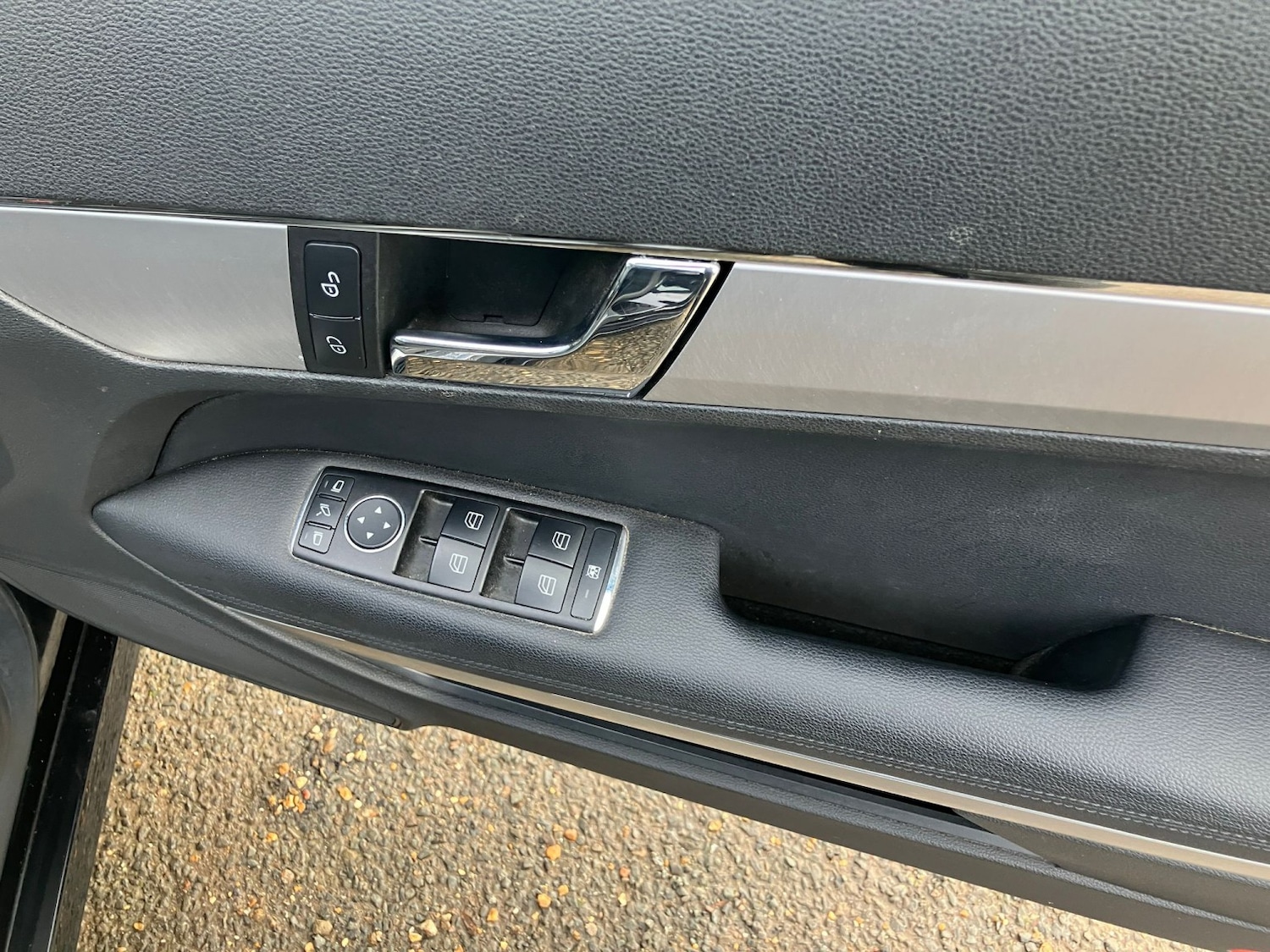 Used Mercedes-Benz E Class 2010 for sale - 76799308: Photo 14