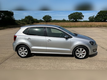 Used Volkswagen Polo 2013 for sale - 79150307: Photo