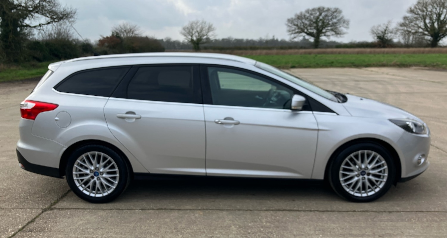 Used Ford Focus 2013 for sale - 77822286: Photo 2