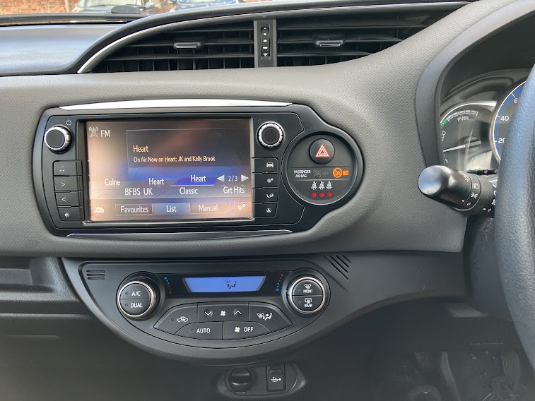 Used Toyota Yaris 2015 for sale - 76791556: Photo 22