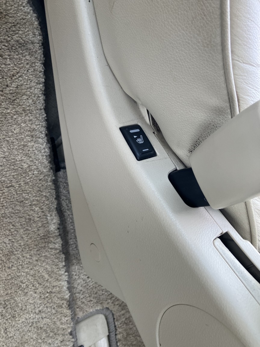 Used Nissan Elgrand 2020 for sale - 77991685: Photo 18