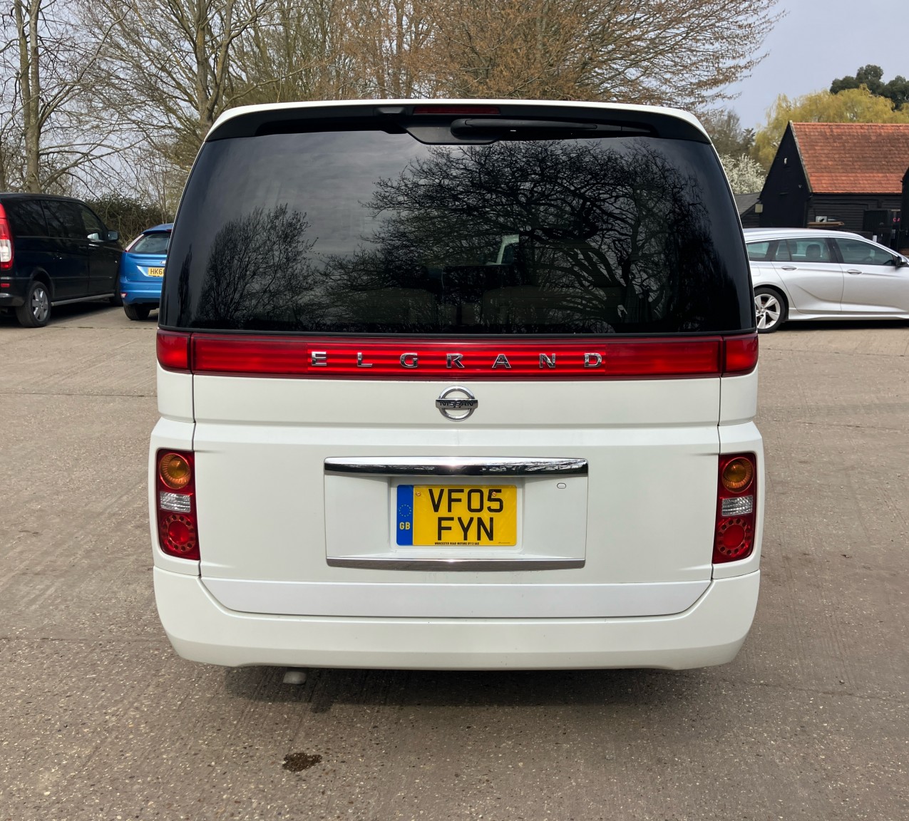 Used Nissan Elgrand 2020 for sale - 77991685: Photo 8