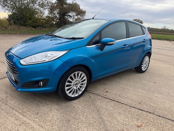 Used Ford Fiesta 2015 for sale - 76464743: Photo
