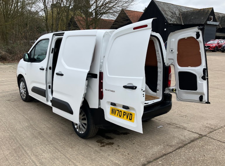Used Peugeot Partner 2021 for sale - 77681835: Photo 9