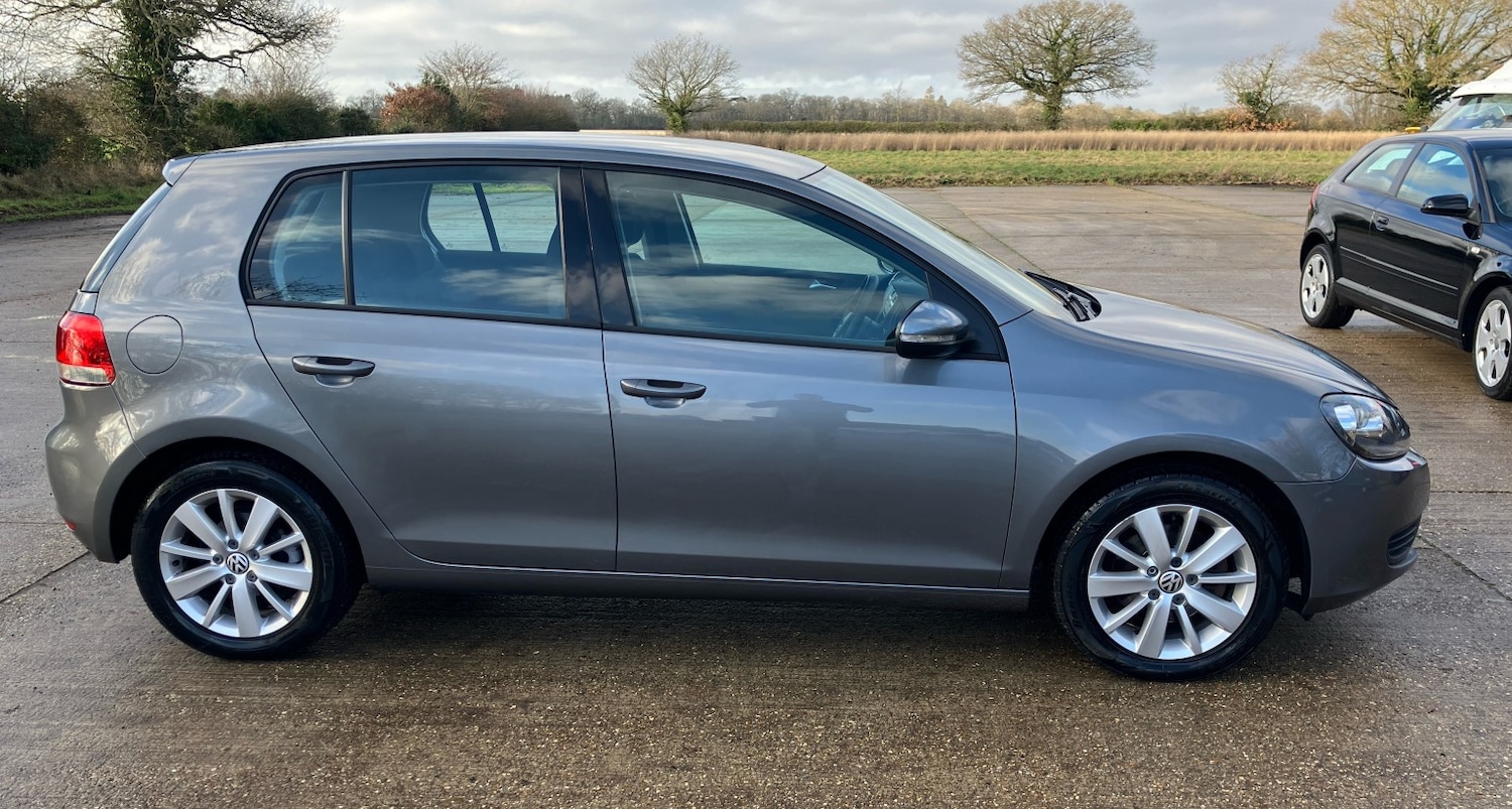 Used Volkswagen Golf 2012 for sale - 77264389: Photo 2