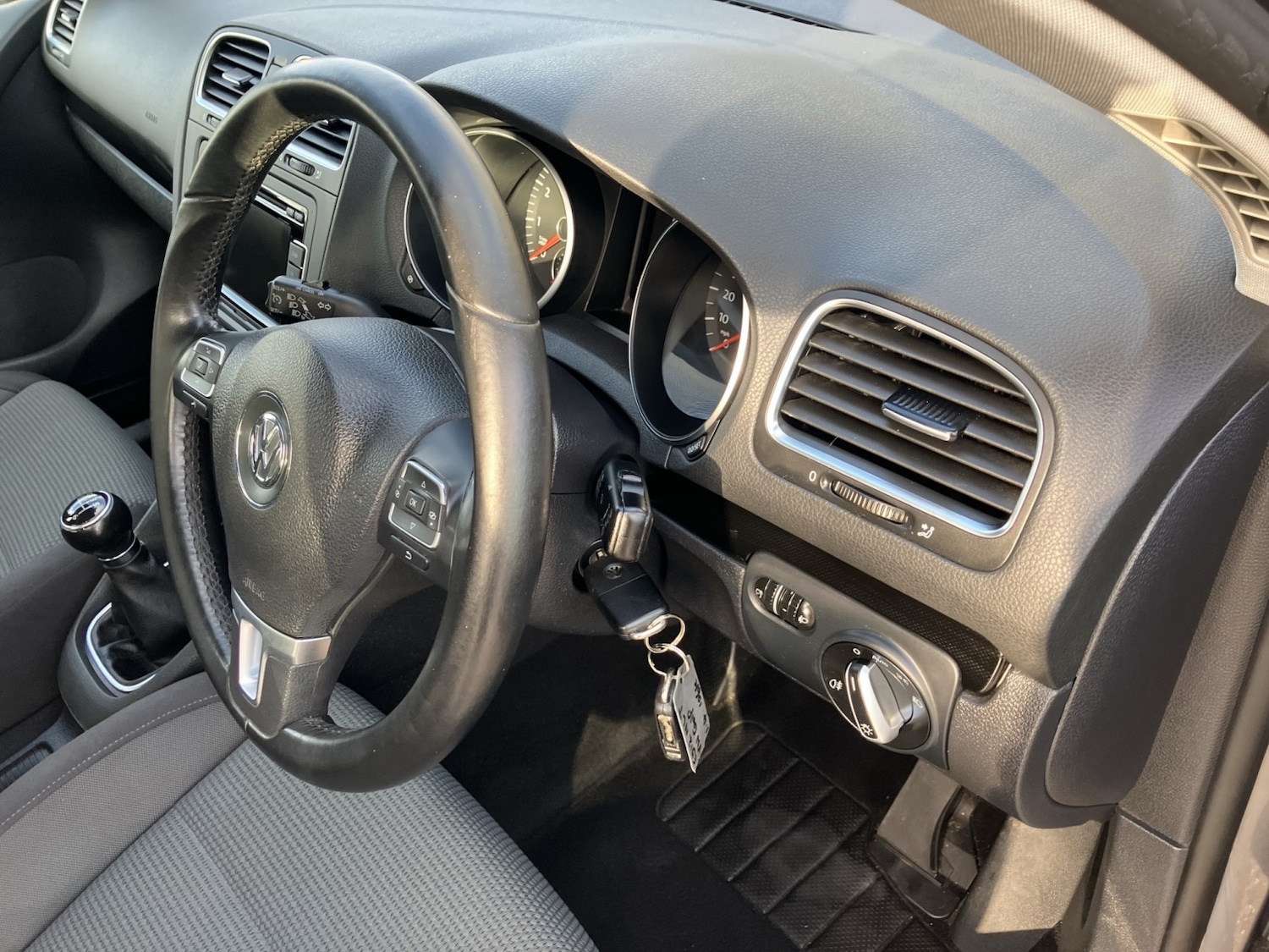 Used Volkswagen Golf 2012 for sale - 77264389: Photo 32