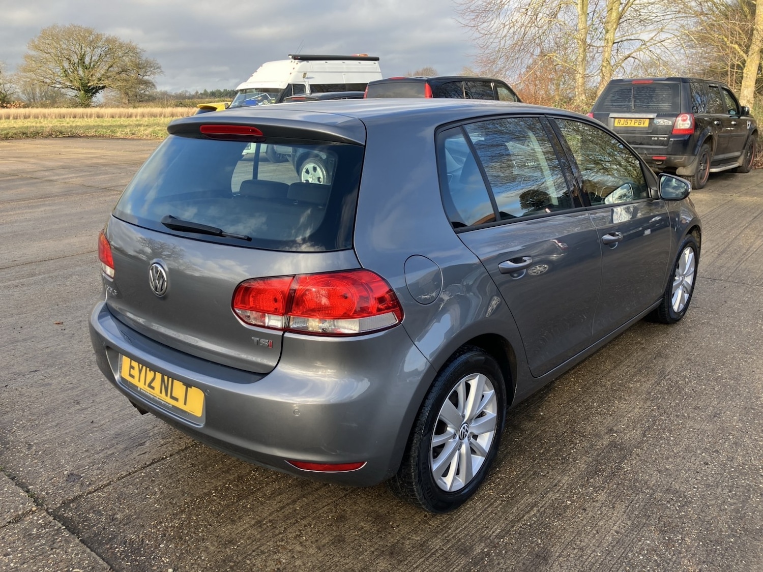 Used Volkswagen Golf 2012 for sale - 77264389: Photo 6
