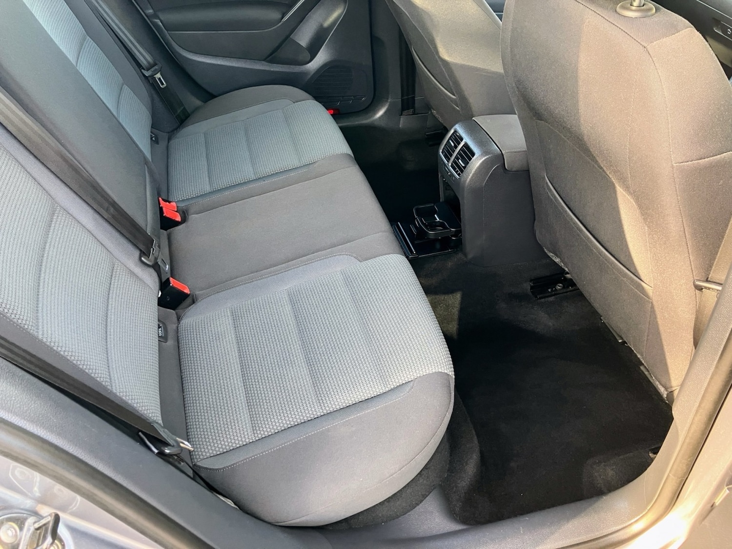 Used Volkswagen Golf 2012 for sale - 77264389: Photo 8