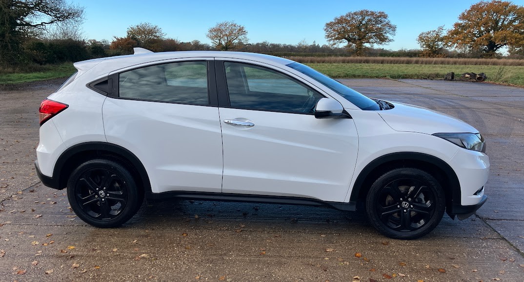 Used Honda HR-V 2018 for sale - 76791554: Photo 2