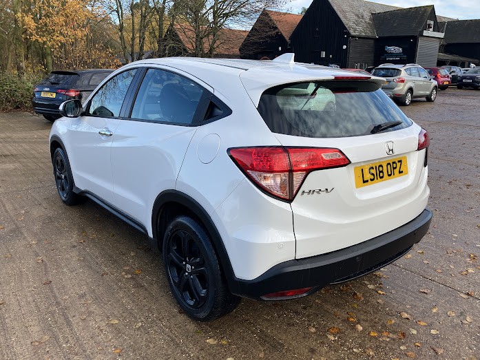 Used Honda HR-V 2018 for sale - 76791554: Photo 3