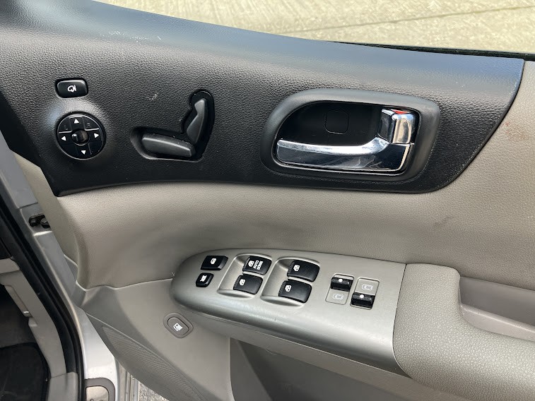 Used Kia Sedona 2009 for sale - 77742858: Photo 21