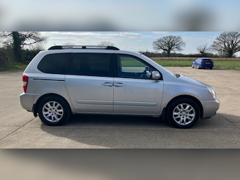 Used Kia Sedona 2009 for sale - 77742858: Photo