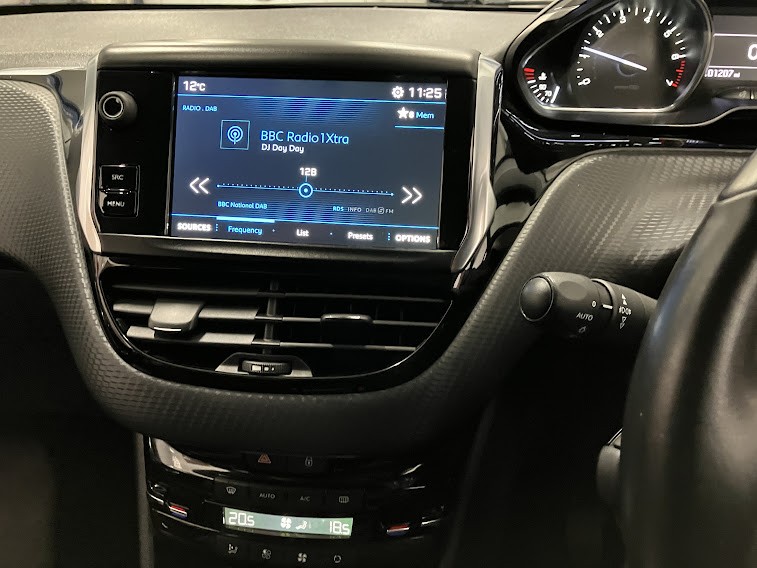 Used Peugeot 2008 2018 for sale - 76904656: Photo 21