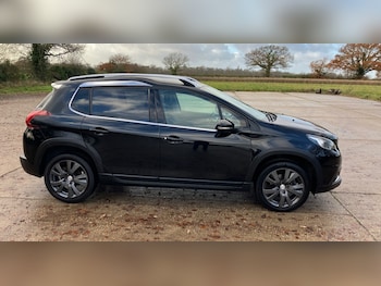 Used Peugeot 2008 2018 for sale - 76904656: Photo