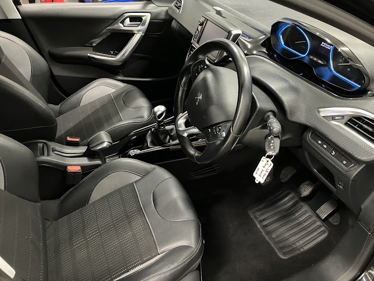 Used Peugeot 2008 2018 for sale - 76904656: Photo 8