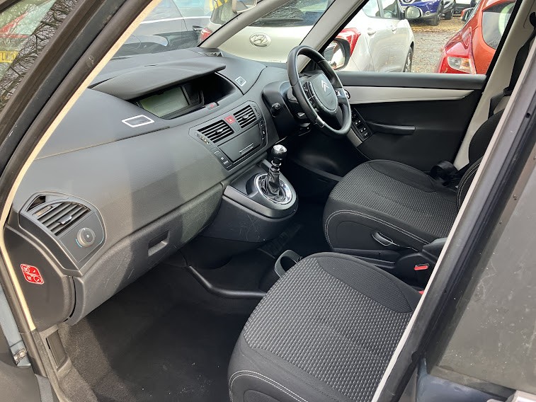 Used Citroen C4 Picasso 2012 for sale - 76799228: Photo 8