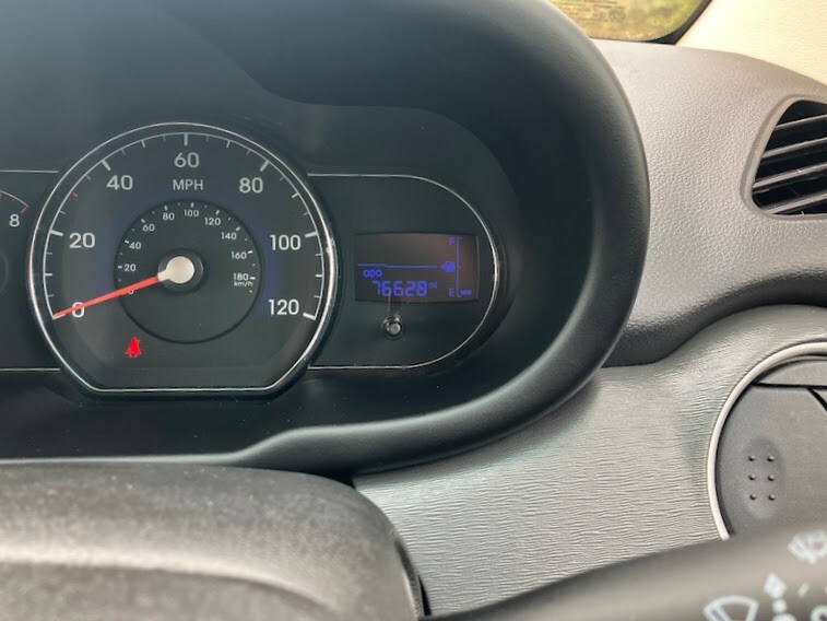 Used Hyundai i10 2013 for sale - 78213562: Photo 12