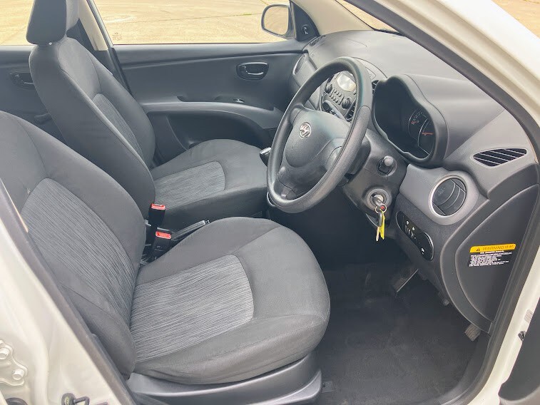 Used Hyundai i10 2013 for sale - 78213562: Photo 8