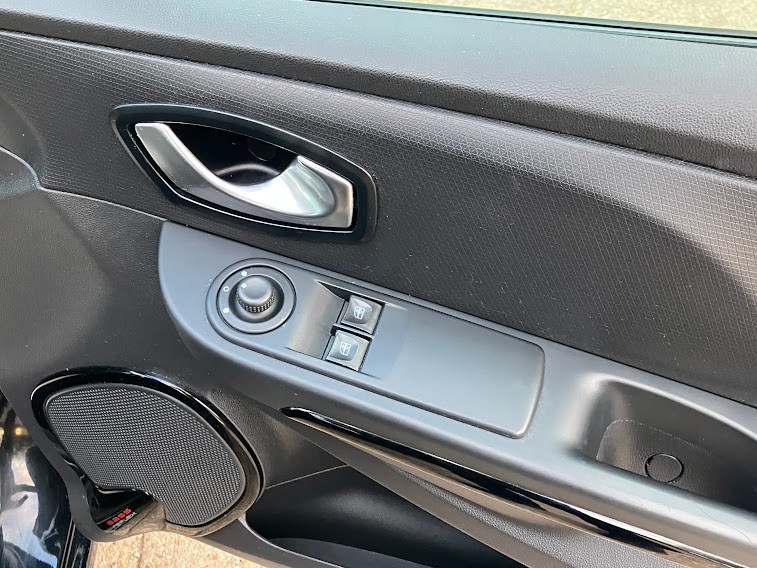 Used Renault Clio 2016 for sale - 77051598: Photo 14