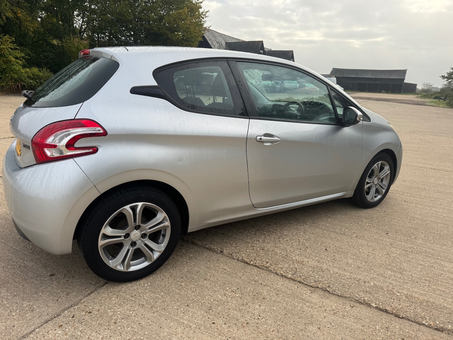 Used Peugeot 208 2013 for sale - 76005051: Photo 4