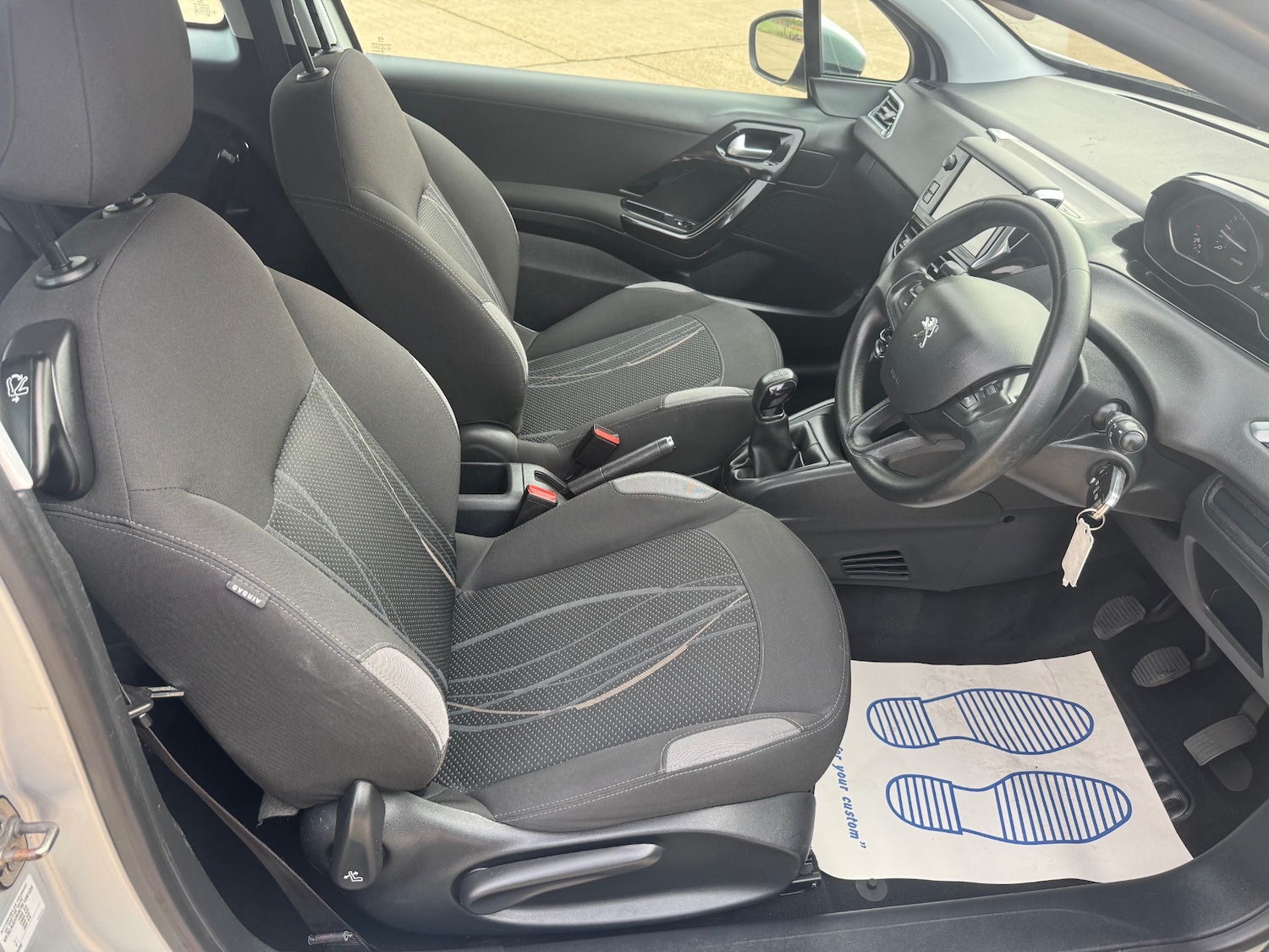 Used Peugeot 208 2013 for sale - 76005051: Photo 5