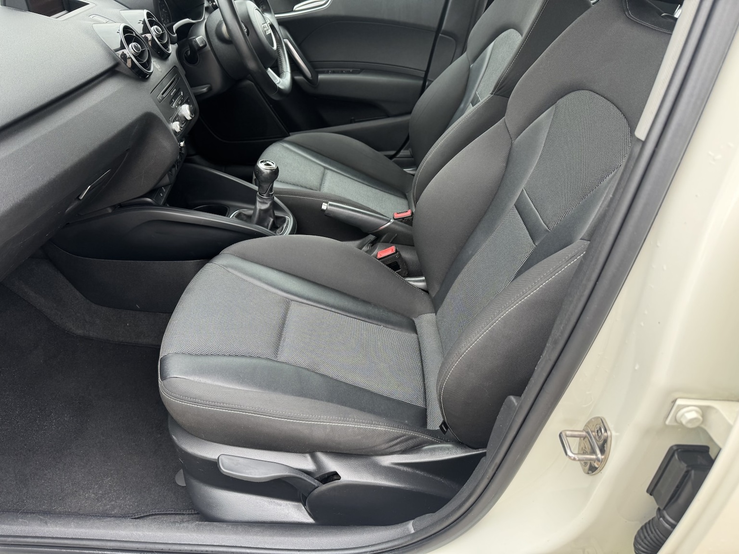 Used Audi A1 2014 for sale - 78125163: Photo 16