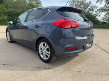 Used Kia Ceed 2014 for sale - 74527768: Photo