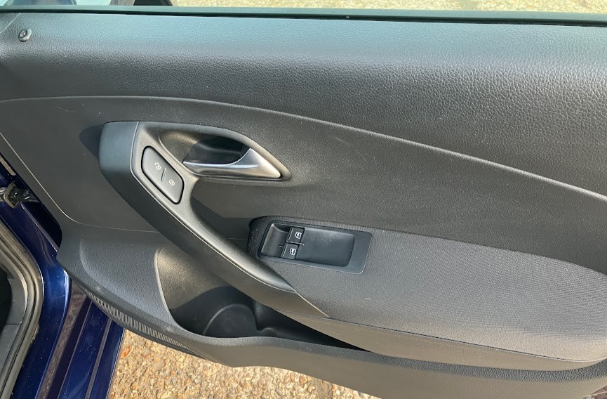 Used Volkswagen Polo 2011 for sale - 77314060: Photo 12