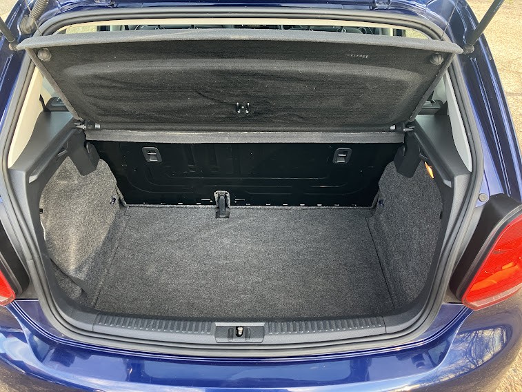 Used Volkswagen Polo 2011 for sale - 77314060: Photo 14