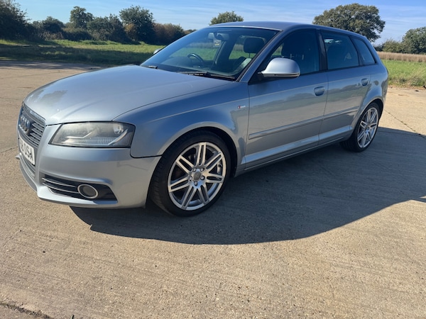 Used Audi A3 2009 for sale - 76104906: Photo 2