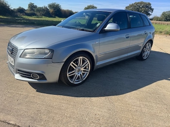 Used Audi A3 2009 for sale - 76104906: Photo 2