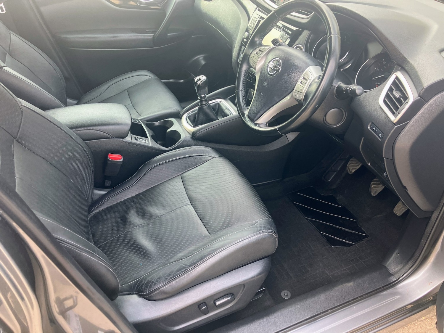 Used Nissan Qashqai 2014 for sale - 77991640: Photo 17