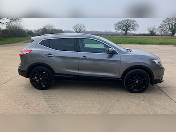 Used Nissan Qashqai 2014 for sale - 77991640: Photo