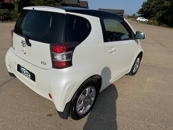 Used Toyota IQ 2009 for sale - 75596063: Photo