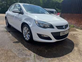 2012 (62) - 1.6i 16V Active 5dr - full vauxhall service history